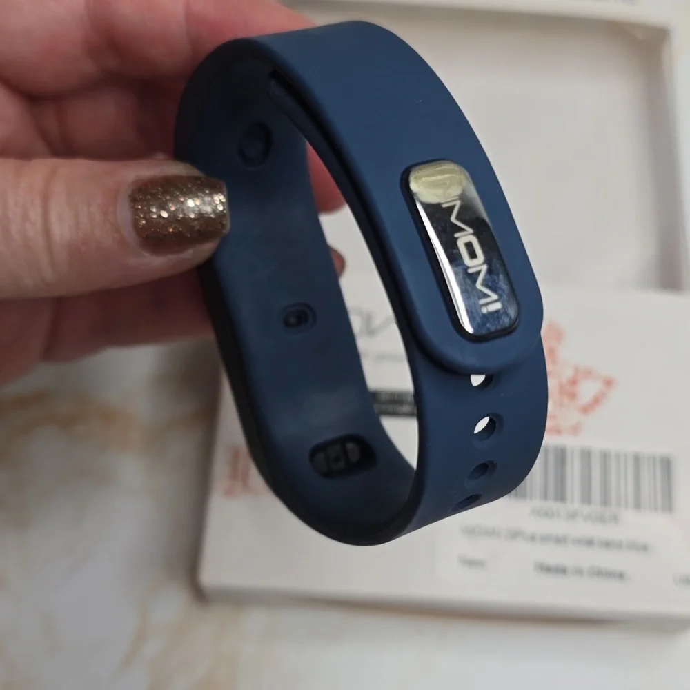 iWown i5plus Blue Smart Wristband New In Box